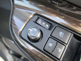 駐車時や狭い道でのすれ違い時に気を使うミラー。電動格納式ドアミラーはそんな時に便利です。