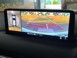 【360&deg;ビューモニター】専用のカメラにより、上から見下ろしたような視点で360度クルマの周囲を確認することができます☆死角部分も確認しやすく、狭い場所での切り返しや駐車もスムーズに行えます。