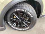 マツダ純正アルミホイール。タイヤサイズは225/65R17