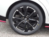 【タイヤ】 【純正17インチアルミホイール】《205/50ZR17》専用のアルミなのでお車のイメージぴったりですね!