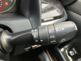 操作しやすい位置に配置されたウインカーレバー。スムーズな操作で、安全な車線変更をサポートします。オートリターン機能も搭載しています。