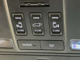 運転席天井部のサテライトスイッチです。