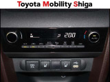 お好み温度に設定すると自動で調整してくれるオ-トエアコン装着車です。