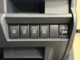 【展示車の状態】展示車は全て、マツダ車のエキスパートが、基本性能に関わる箇所を徹底的に点検。外装や室内に関しても、細部にいたるまで、しっかり清掃・洗浄を実施しています。