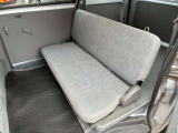 後列シートに目立った汚れなどありません!