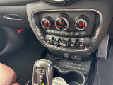 ◆LIBERALAは、輸入車選びの新たなスタイルを提案するインポート・セレクト・ブランドです。オーナー様となる方がクルマから直接感じる感性を第一にした、最良の一台との出会いをコーディネートいたします。