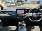 とてもおしゃれな車内インテリアです!
