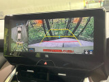 【パノラミックビューモニター】専用のカメラにより、上から見下ろしたような視点で360度クルマの周囲を確認することができます☆死角部分も確認しやすく、狭い場所での切り返しや駐車もスムーズに行えます。