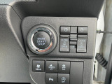 【キーレスプッシュスタート】!パワースライドドアなど各機能のスイッチは運転席から操作ラクラク。