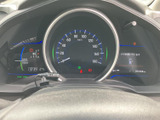 視認性の高いメーターで、速度やエンジン回転数を一目で確認できます。運転に必要な情報を的確に把握できます。