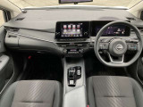 運転席周りの装備がご覧いただけます。展示場では実際にシートに座って確認していただけます。