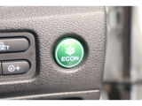 ECONスイッチの効果とあなたの運転で、クルマと力をあわせ「燃費向上=ガソリン代の節約=CO2 削減」のチャレンジをお楽しみください。