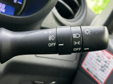 操作しやすい位置に配置されたウインカーレバーです。スムーズな操作感で、安全な車線変更をサポートします。