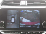 アラウンドビューモニター(車両を上から見たように表示)装着で車庫入れをサポート