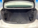 ●トランクルーム:趣味が広がる収容スペース!これだけの広さがあればお買い物やレジャーなどにも最適です!使用感も少なくきれいな状態を維持しております。