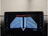 スマートキー付きです。スマートキーとは鍵を車に差し込まなくても、ドアノブを触ったりするだけで、ドアロックを解錠できます。これが凄く便利なんですよ。