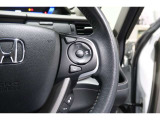 Hondaセンシングの機能のひとつ、アダプティブクルーズコントロール付!アクセルから足を離しても設定したスピードと前車との車間を保ち走行してくれます!車線維持もアシスト☆高速道路で疲労軽減ですね☆