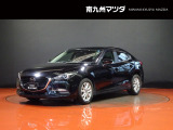 中古車専門再生工場にて熟練専任スタッフが丁寧に清掃、仕上げを実施しております。また、お客様に安心してご検討いただける様、公取協が定める基準に基づき車両検査を実施し、車両状態評価証を発行しております。