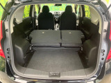 普段のお買い物や通勤、送迎等に十分な荷室スペースを確保しております。セカンドシートを倒すと、大きな荷物の積載も可能です♪
