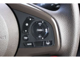 安全運転支援システムHonda SENSINGを搭載しております。衝突軽減ブレーキや誤発進抑制機能、アダプティブクルーズコントロールや車線維持など複数の先進技術で安心と快適なドライブをサポートします。