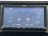 ラジオやSDカード、Bluetoothなど、多様なソースに対応。お気に入りの音楽を車内で楽しめます。