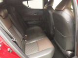 ゆとりある広々とした車内空間は、ドライブを始め買い物やレジャーなど、幅広く活躍します。一人でもみんなとでもお出かけを楽しみましょう!