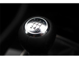 大好評のボディコーティング「ハイモースコート」もご納車までに施工可能。雨染みや線傷など中古車だからと諦めていませんか?ピカピカの状態でお乗り出しいただけます。