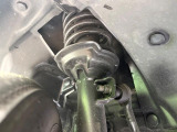 お車を安心してお乗りいただく為には、足回りの定期点検が欠かせません。サービスサポート(有償保証)では無料点検もご提供しており、安心のカーライフをお過ごしいただけるサポート体制が整っています。