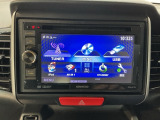 【ディスプレイオーディオ】使わない時はスッキリした画面で、車内をモダンな印象に。必要なものだけをスマートに持ち込む、ミニマルで合理的なドライブの新定番です。