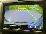 バックモニターが、後方の状況を安全に確認できます。狭い場所での駐車や、後退時の安全性を高めます。運転に自信がない方にも、安心の装備です。