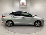 購入後も自社指定整備工場完備でお客様の愛車をしっかりサポート致します!御納車時には安全かつ安心してお乗り頂けるようホンダ専門知識を持つ整備スタッフが点検・整備・装備も説明をしてお渡ししております。