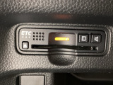 ハンドルの左下にETCがついています。高速道路の料金所の通過も楽々です。 カードの取り出しもしやすい場所についています。
