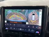 【パノラミックビューモニター】専用のカメラにより、上から見下ろしたような視点で360度クルマの周囲を確認することができます☆死角部分も確認しやすく、狭い場所での切り返しや駐車もスムーズに行えます。