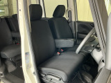 当車両は、次のお客様に気持ちよくお乗りいただくため、専門スタッフによる【徹底シートクリーニング】を施工済みです!