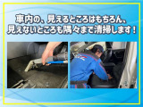 多くの方が気にされるシートも丁寧に清掃気になる足元も綺麗にしています。是非、店頭でご確認ください!