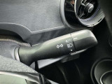 【オートライト】車外の明るさに応じて自動でライトの点灯・消灯をしてくれます。