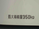 お車の状態をしっかりとお伝えするために1台の車両に付き40枚以上の画像を用意しております。外装はもちろん、室内の装備やお車の特徴などごらんください。