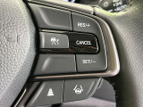 【アダプティブクルーズコントロール】高速道路での長距離走行が楽に!!自動で速度を保つクルーズコントロールが、衝突軽減システムと連携し、前方の車両を感知して車間を保つように速度調節してくれます!!
