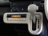 車内を快適に、オートエアコンを装備しています。