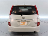 広々とした車内空間に優れた燃費性能。更にデザインも上質で人気のお車です!