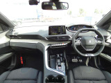 3008 GT ハイブリッド4 4WD 
