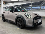 BMW・MINIの厳しい試験を突破したメカニックが多数在籍しております。ご購入後の納車前整備をしっかりいたします。楽しいMINIライフをお過ごしください。