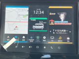 多彩な情報を一画面に表示。地図、オーディオ、TVなど、運転中のエンターテイメントをサポートします。快適なドライブをさらに楽しめます。