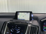 ナビゲーション付です。 ナビがあると便利、ラクラク何処でもいけます。 ナビが有るのと無いのとでは大きな違いですね。