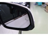 BSM搭載。バック出庫の際に左右から接近する車両を検知警告するRCTA、RCDも搭載。さらに、ドアを開ける際に後方からの接近車両との衝突の可能性がある場合警告するSEAも搭載しています。