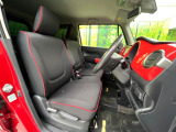 運転席シート廻りは使用感も少なく、良好な状態となっています。丁寧に使われていたことがよくわかりますね。