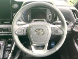【純正革巻きステアリング】上質な革を使用することで、手にしっかり馴染みとても運転しやすいハンドルです♪