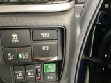先進の安全装備がついています。詳しい装備内容、仕様等につきましてはスタッフにお問合せ下さい。