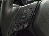 ステアリングスイッチ付!運転中も目線を動かす事無く音量等の操作可能!