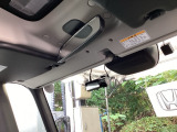 Hondaセンシング搭載!ミリ波レーダーと単眼カメラで、クルマの前方の状況を認識。ブレーキやステアリングの制御技術と協調し、安心・快適な運転や事故回避を支援する先進のシステムです!
